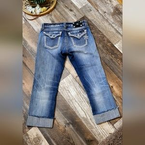 Miss Me capris distressed size 28 women
